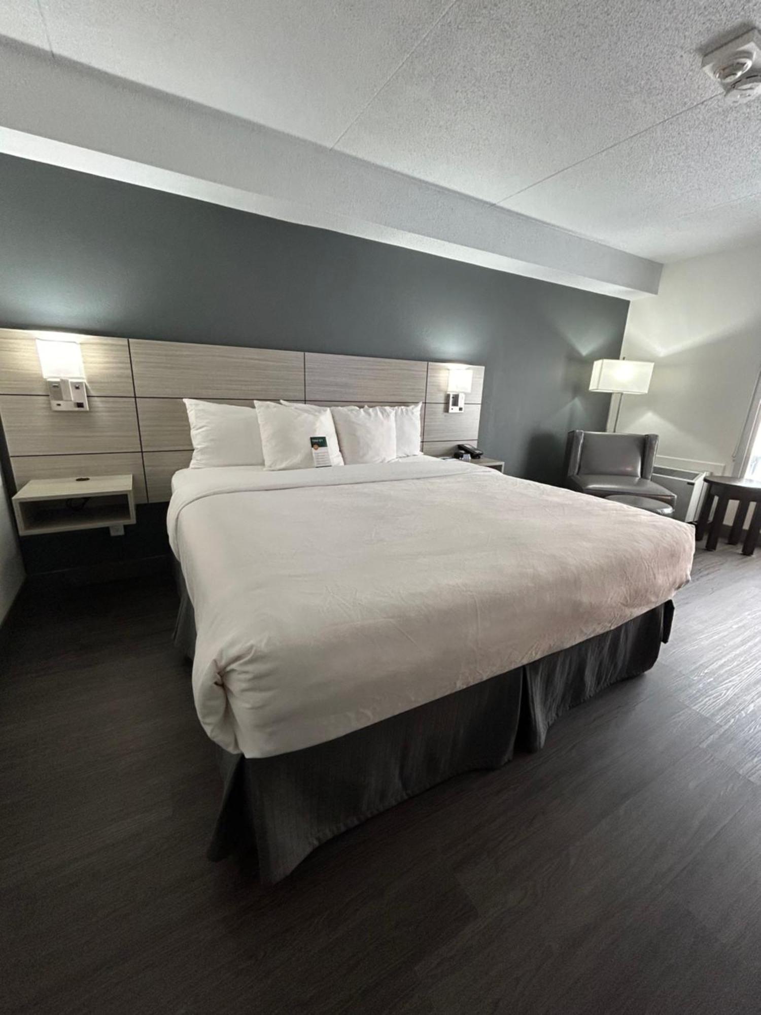 Quality Inn Leamington Bagian luar foto