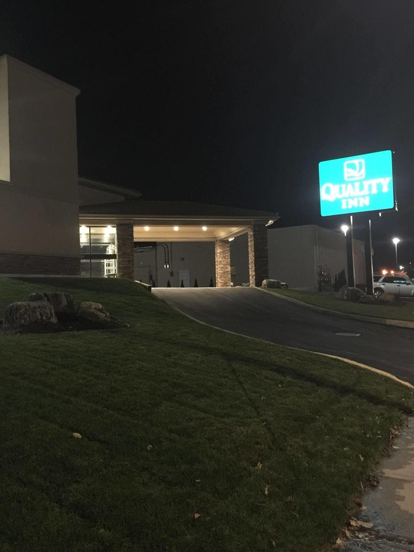 Quality Inn Leamington Bagian luar foto